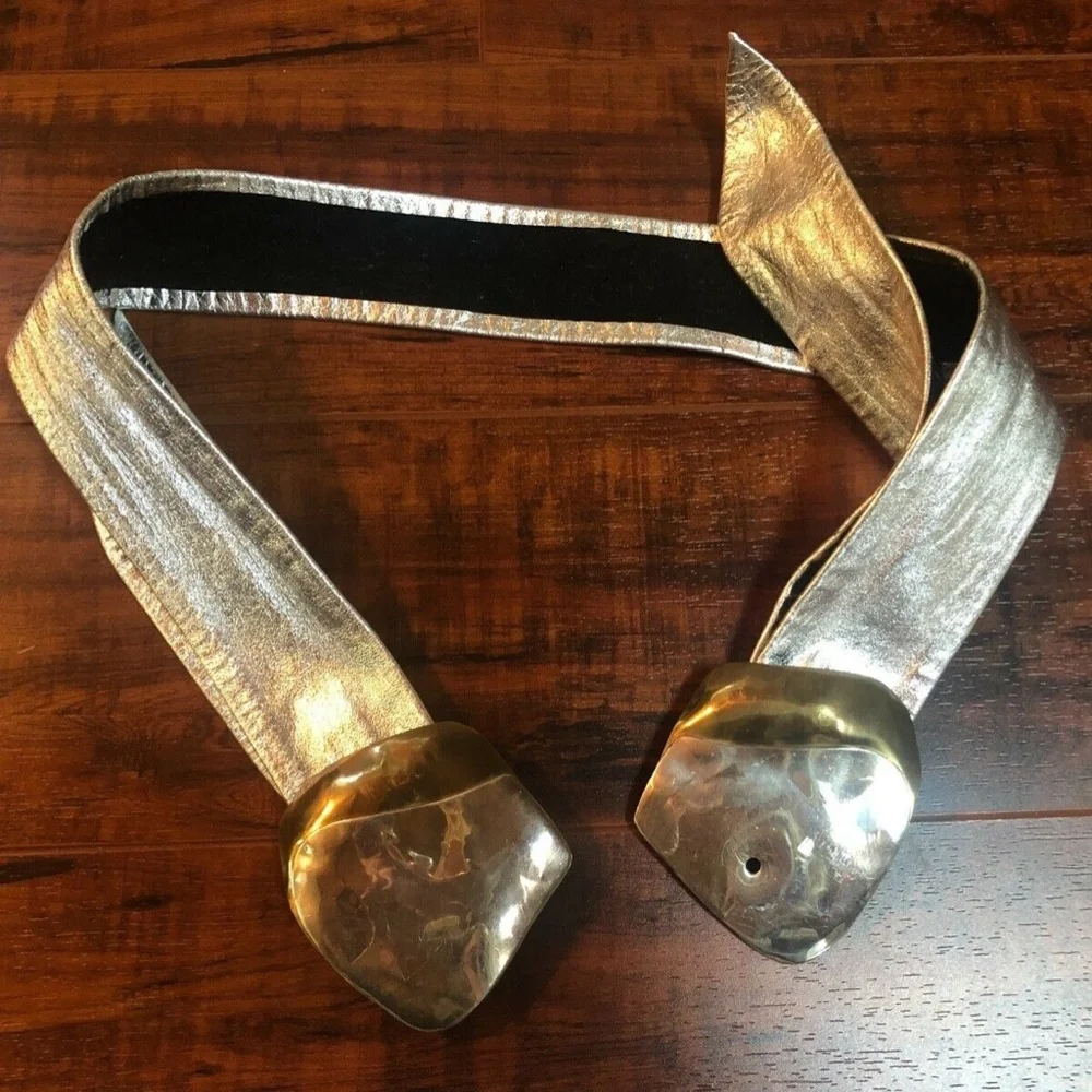 VINTAGE Brass Hammered Buckle Metallic Silver Belt